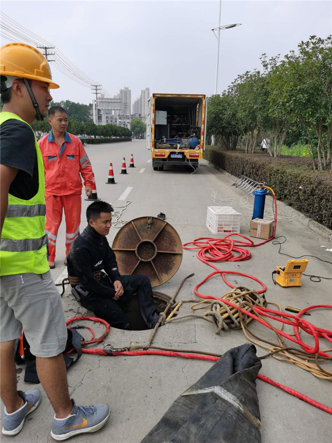 平阴翻衬法管道修复技术主要工序